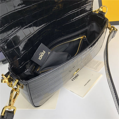 フェンディ クロコダイル バゲット ブラック