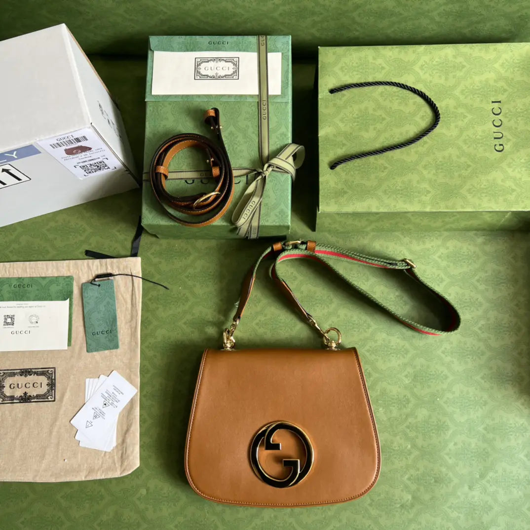 グッチ ブロンディ ミディアムバッグ