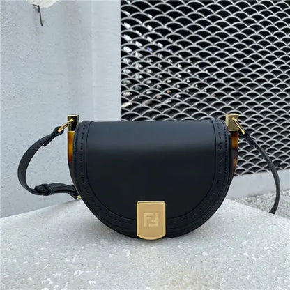 フェンディ ムーンライトバッグ
