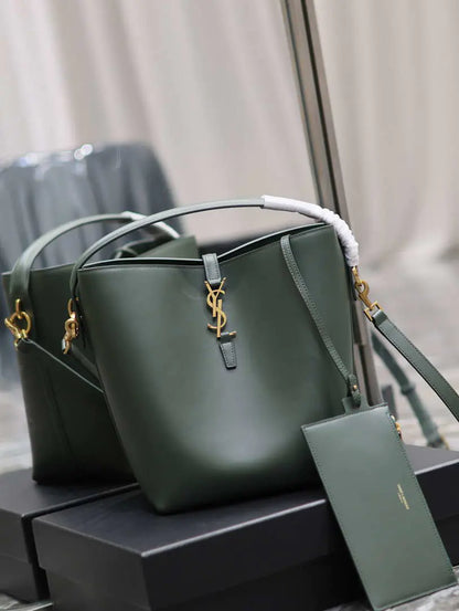 YSL 742828 Le 5 ̈¤ 7 サプル スモール スムースレザー グリーン