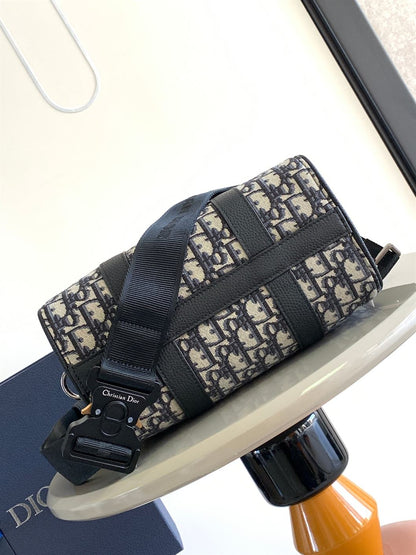 ディオール リンゴット 26 バッグ ビギン＆ブラック ディオール オブリーク ジャカード – DIO045