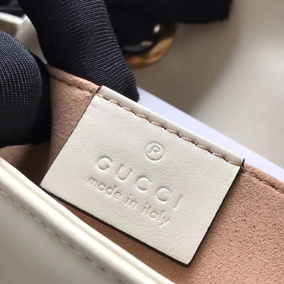 GGマーモント ミニキルティングショルダーバッグ