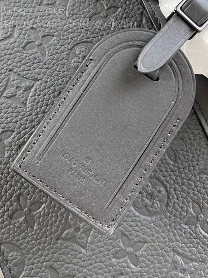 24H ブラックモノグラム トリヨンレザー フラットバッグ M24786 – LW206