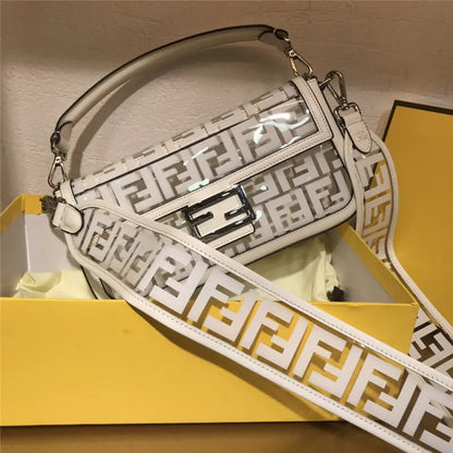 フェンディ バゲット 透明バッグ