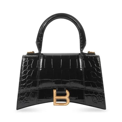 🔥STORY雑誌掲載🔥！2023新たに発表したバッグ！高垣麗子さん愛用の新作バッグが登場！💓日本人気上昇中↑↑↑売り切れ続出！