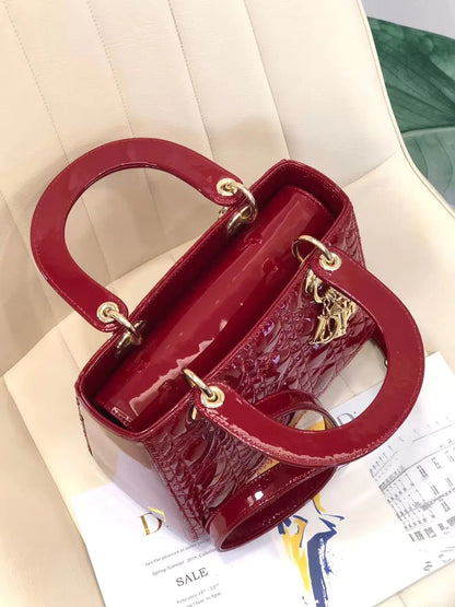 クリスチャン・ディオール ミディアム レディ ディオール バッグ