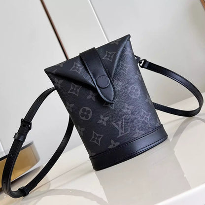 エンベロープポーチ ブラック モノグラム エクリプス キャンバス M11613 – LW409