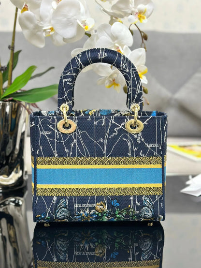 クリスチャン ディオール ミディアム レディ D ライト バッグ