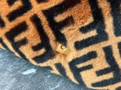 フェンディのウールバゲットバッグ