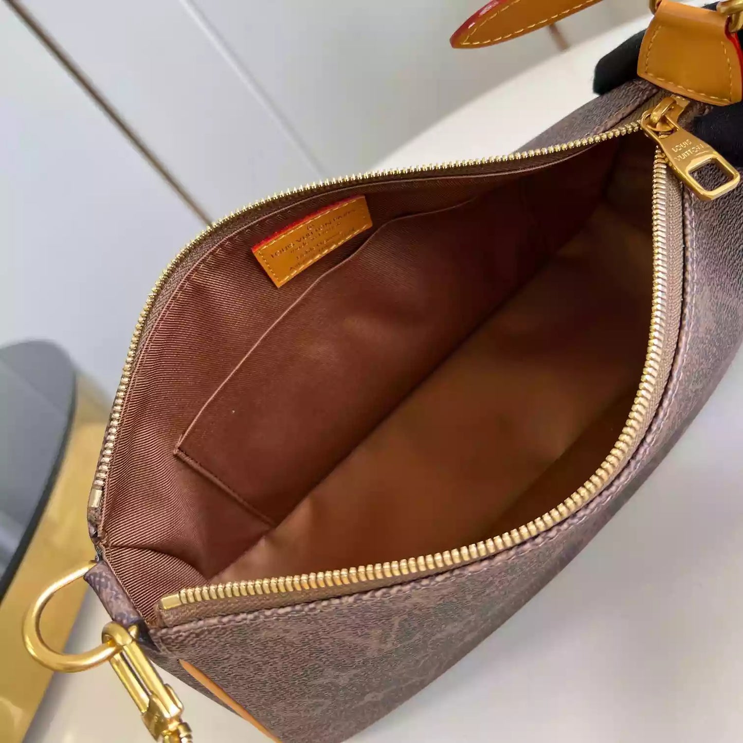 XL ブラウン モノグラム ダストキャンバス アクセサリーポーチ M11623 – LW435