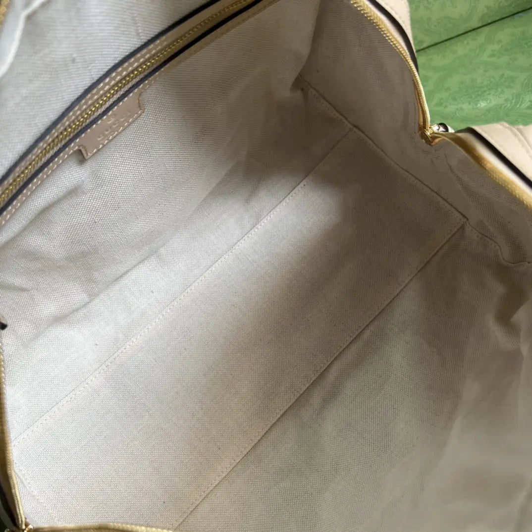 GG マトラッセ レザー ミディアム バッグ